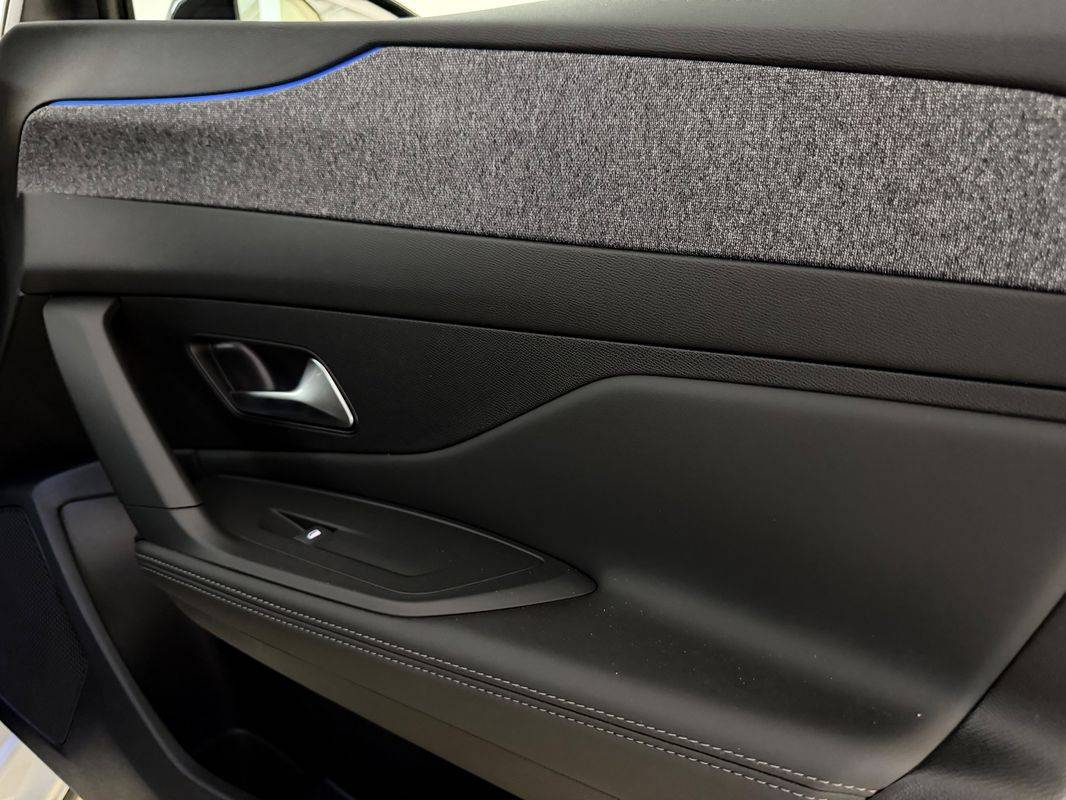 peugeot-408-2023-hibrido-a-gasolina-1598cc