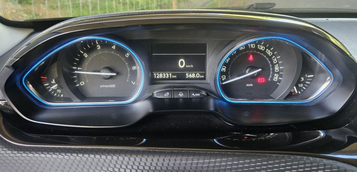 peugeot-2008-2014-gasolina-1199cc