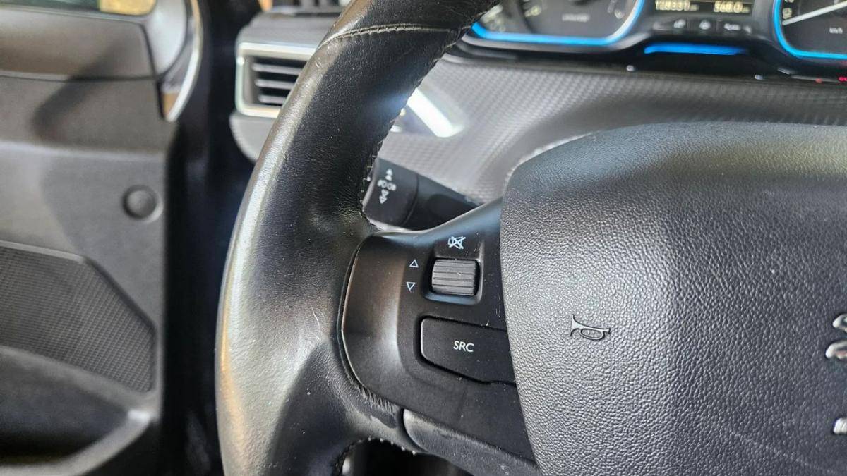 peugeot-2008-2014-gasolina-1199cc