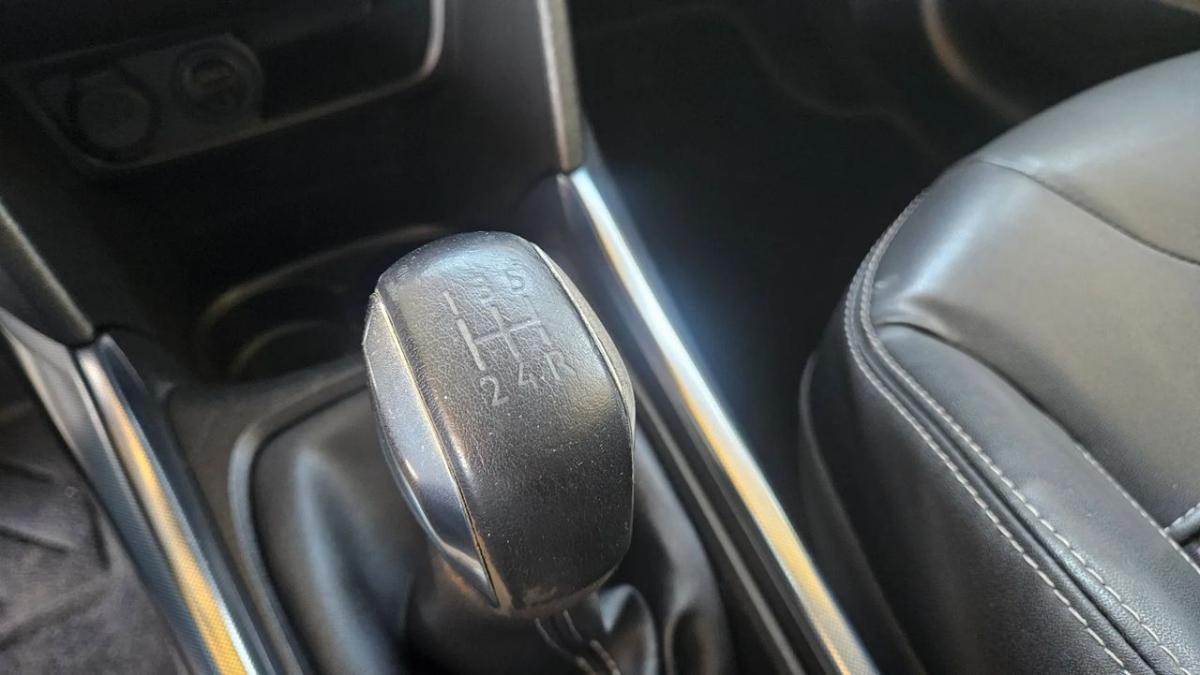 peugeot-2008-2014-gasolina-1199cc