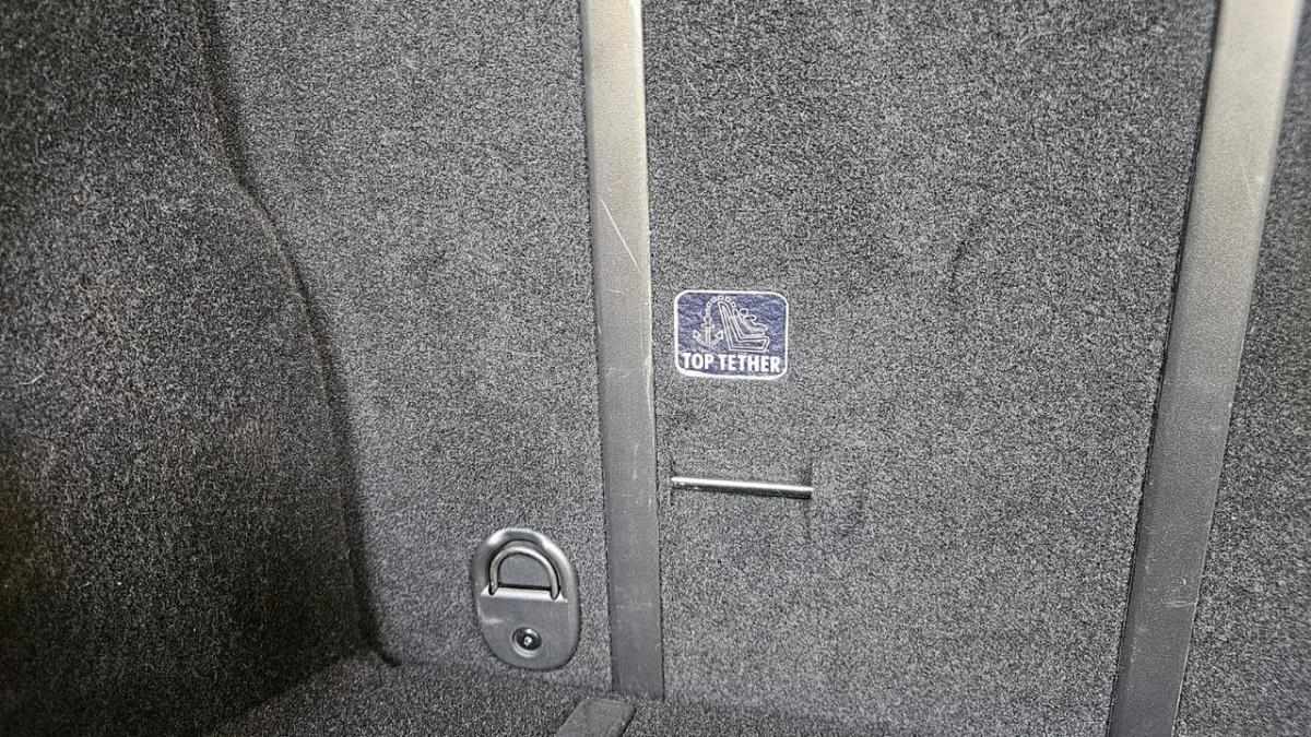 peugeot-2008-2014-gasolina-1199cc