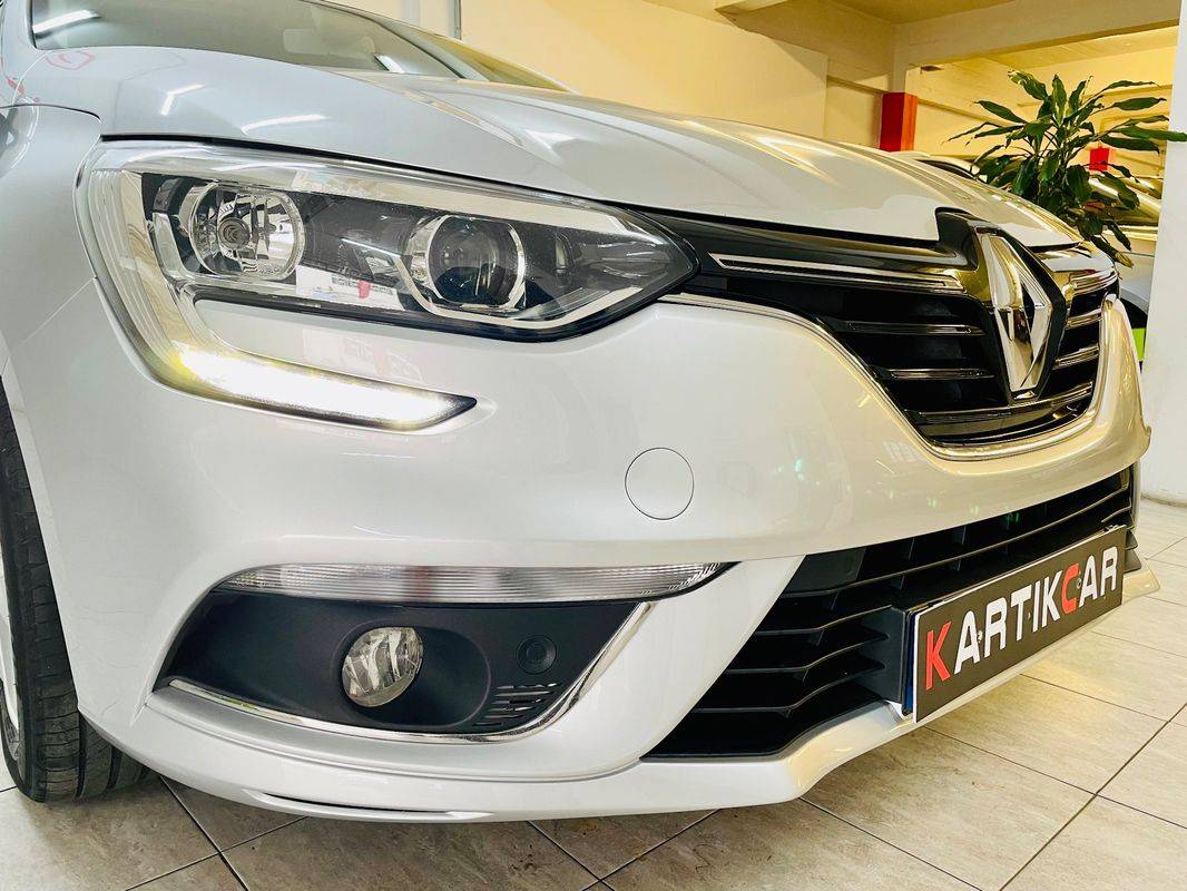 renault-megane-sport-tourer-2020-diesel-1461cc