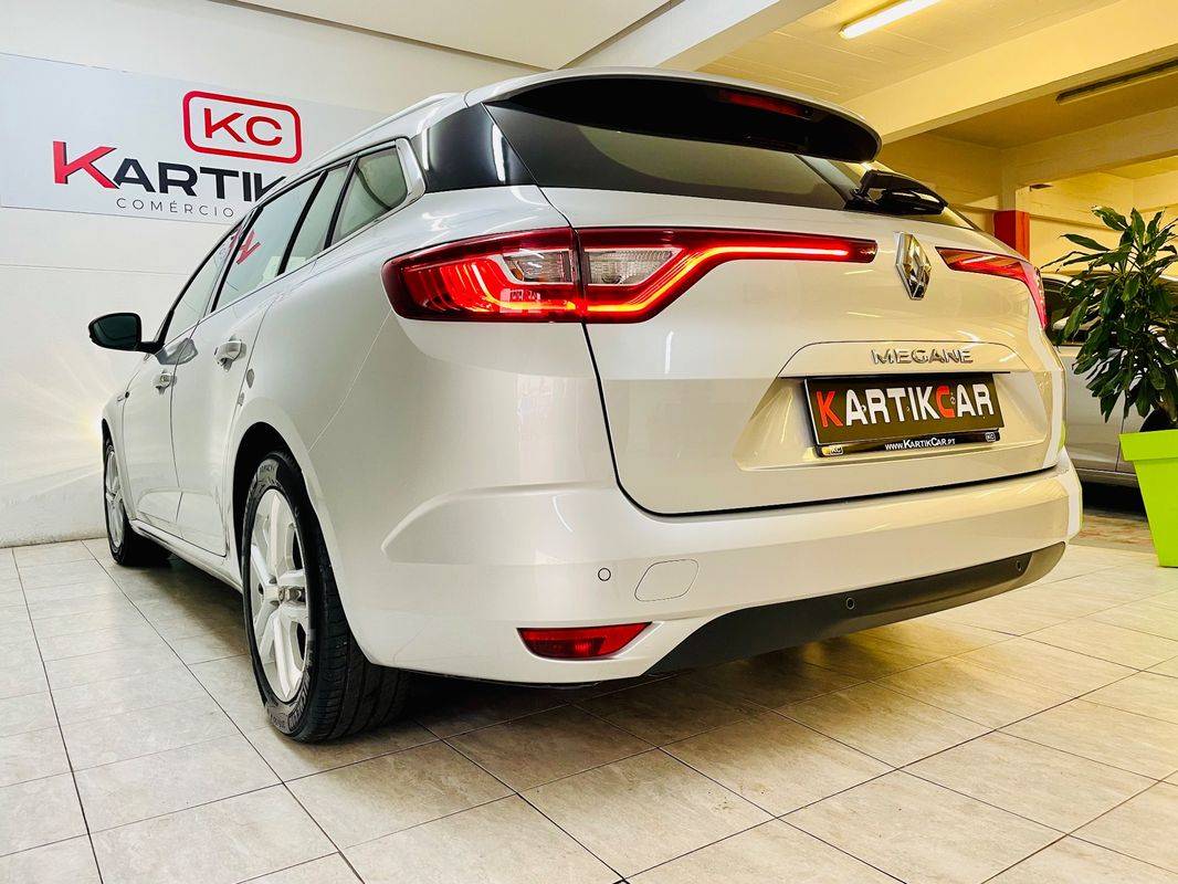 renault-megane-sport-tourer-2020-diesel-1461cc