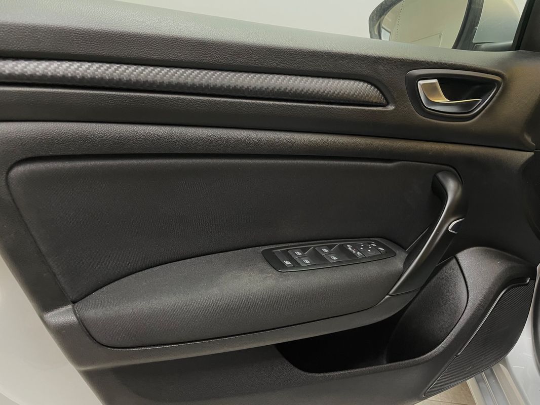 renault-megane-sport-tourer-2020-diesel-1461cc
