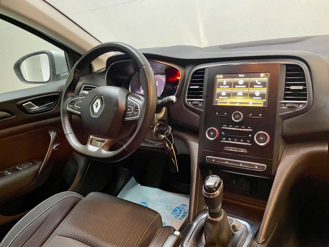 renault-megane-sport-tourer-2020-diesel-1461cc