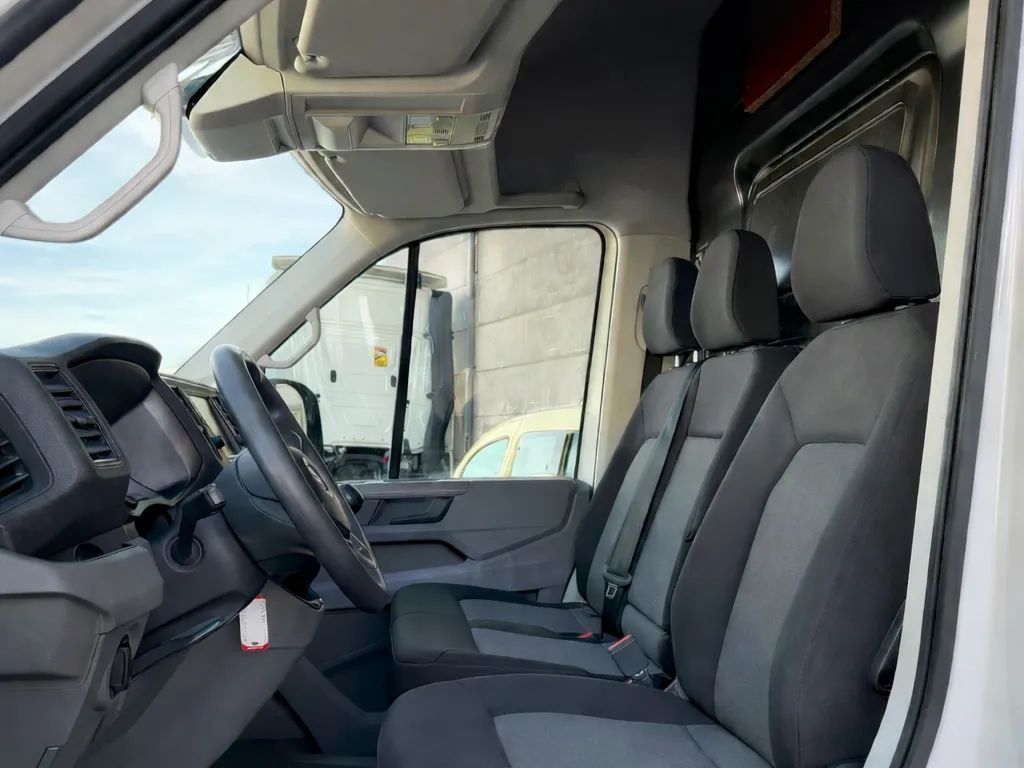 volkswagen-crafter-2018-diesel-1968cc