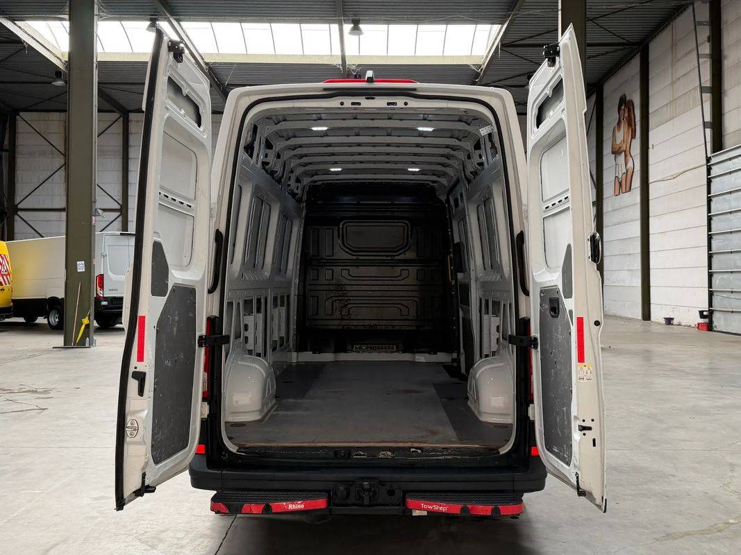volkswagen-crafter-2018-diesel-1968cc
