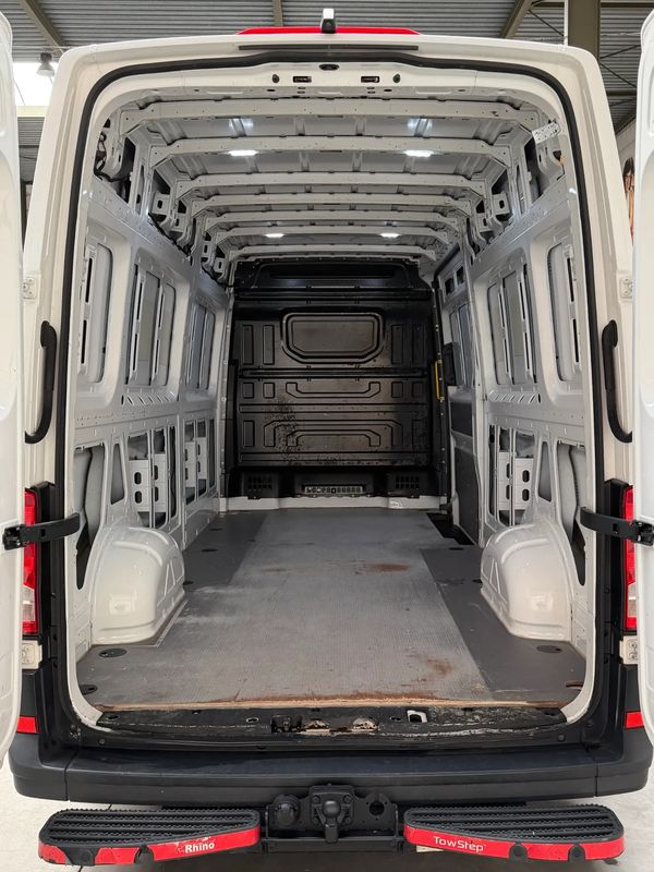 volkswagen-crafter-2018-diesel-1968cc