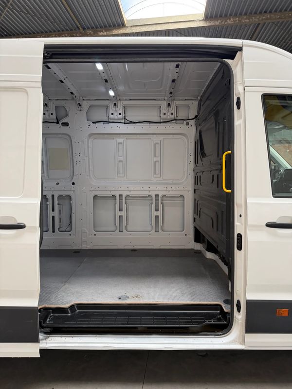 volkswagen-crafter-2018-diesel-1968cc