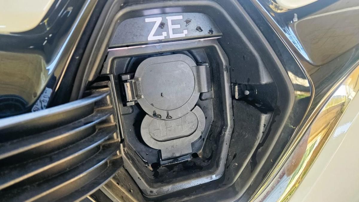 renault-zoe-2022-eletrico-0cc