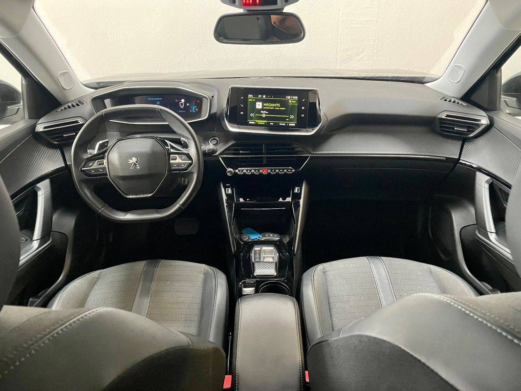 peugeot-2008-2022-gasolina-1199cc