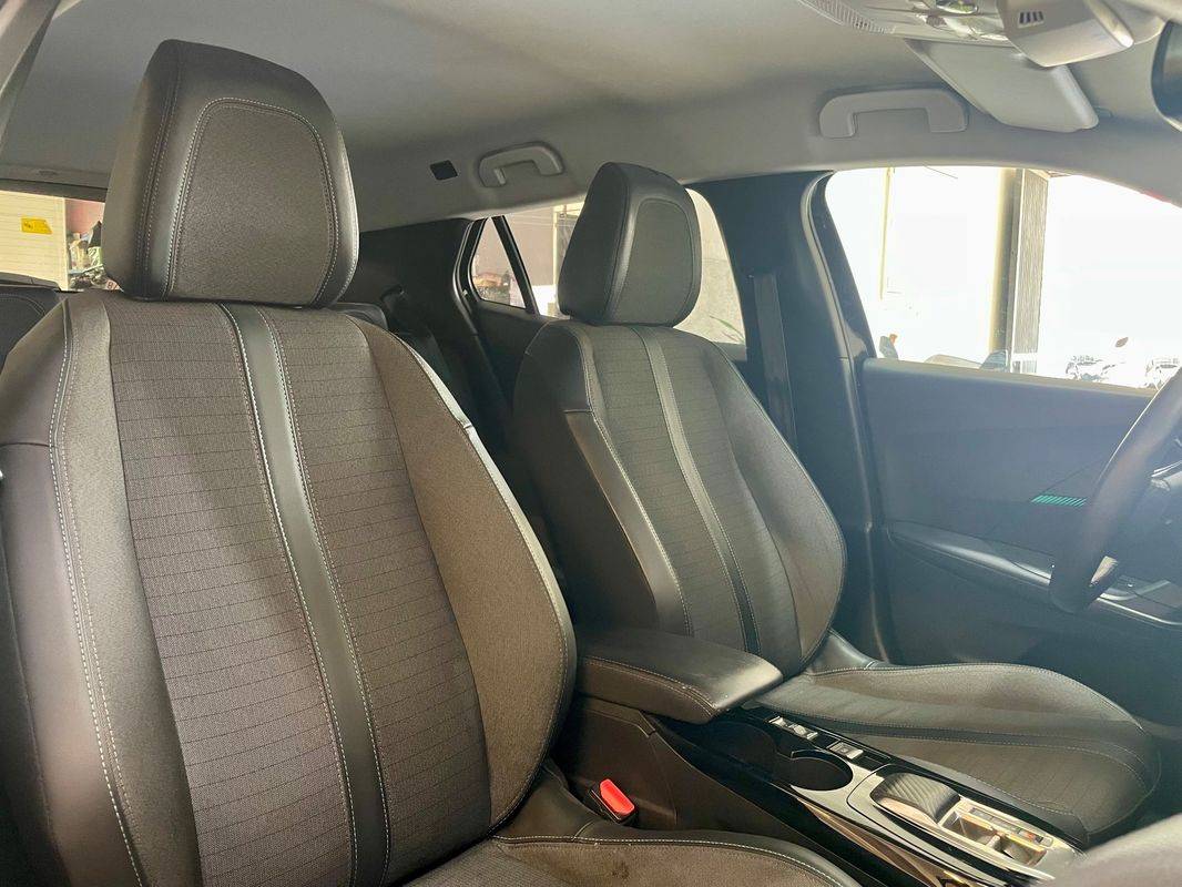 peugeot-2008-2022-gasolina-1199cc