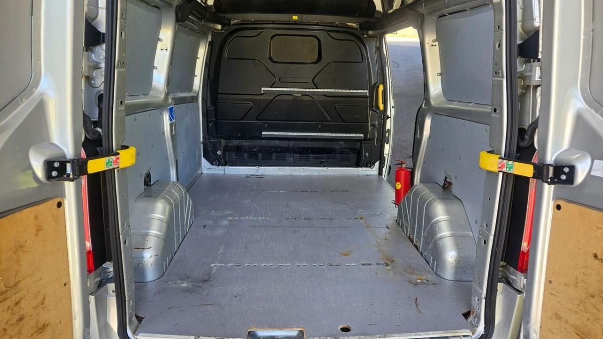 ford-transit-2021-diesel-1995cc