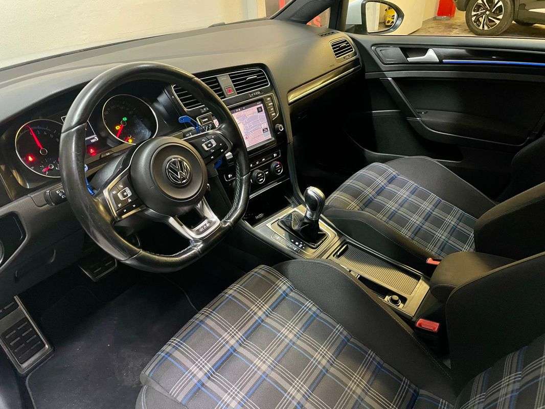 volkswagen-golf-2015-hibrido-a-gasolina-1395cc
