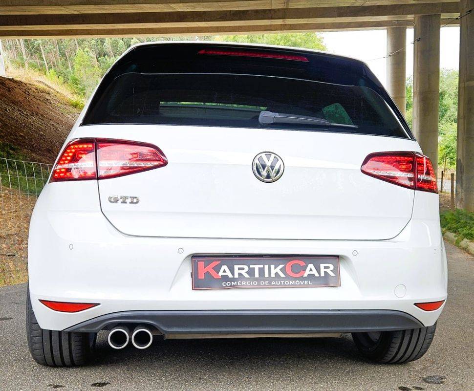 volkswagen-golf-2013-diesel-1968cc