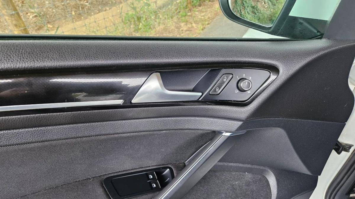 volkswagen-golf-2013-diesel-1968cc