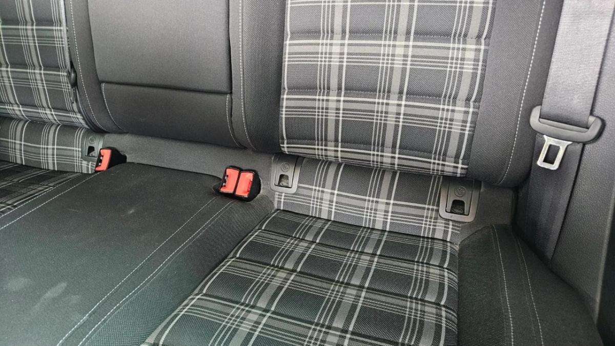 volkswagen-golf-2013-diesel-1968cc