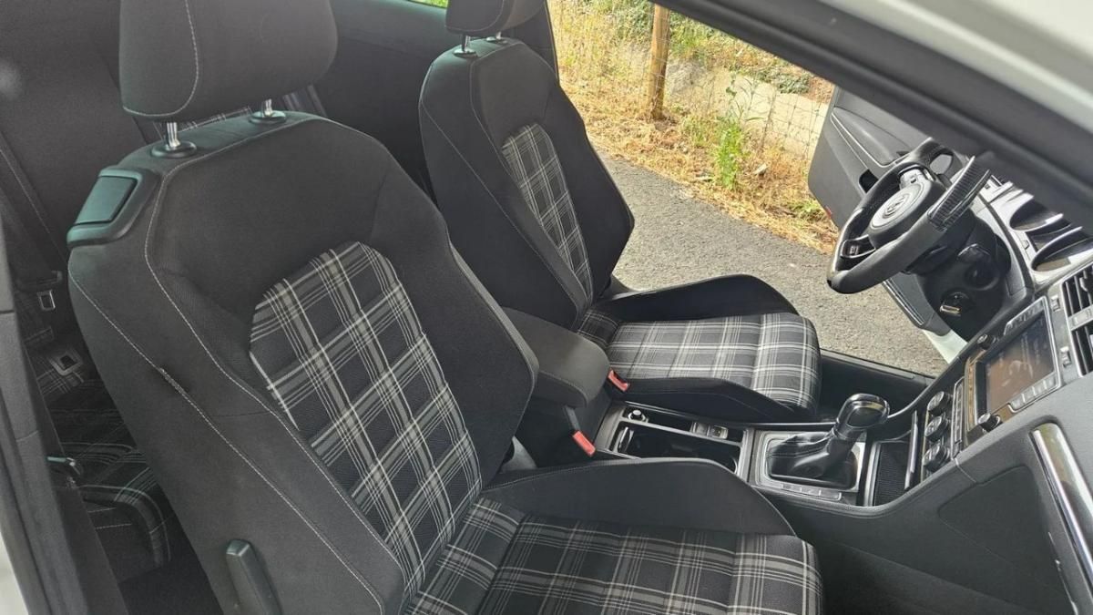 volkswagen-golf-2013-diesel-1968cc