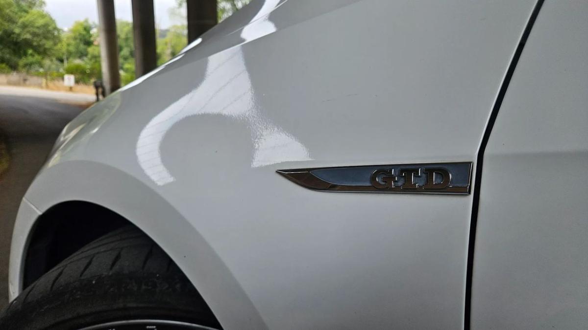 volkswagen-golf-2013-diesel-1968cc