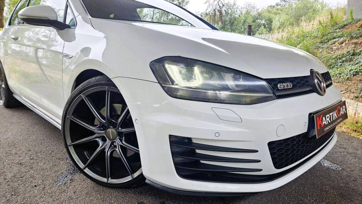 volkswagen-golf-2013-diesel-1968cc