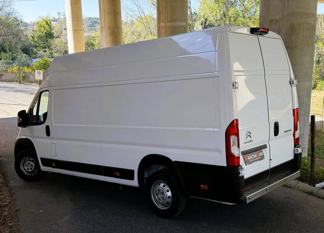 citroen-jumper-2020-diesel-2199cc