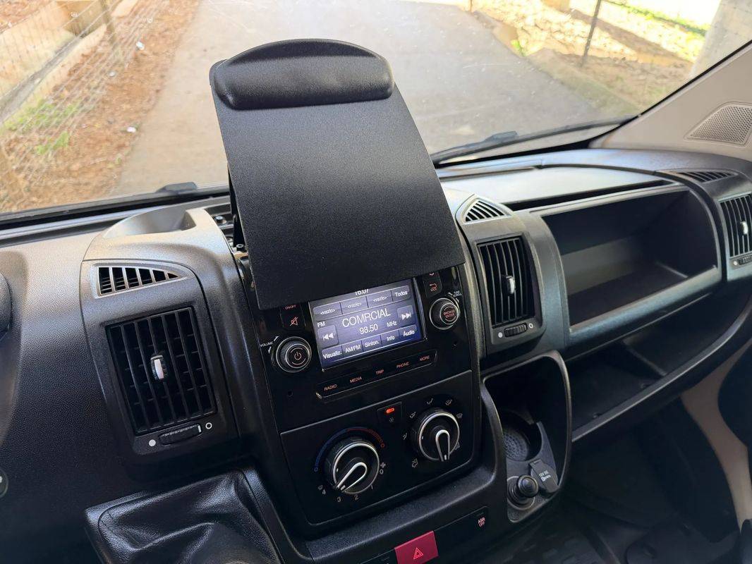 citroen-jumper-2020-diesel-2199cc
