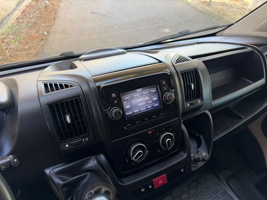 citroen-jumper-2020-diesel-2199cc