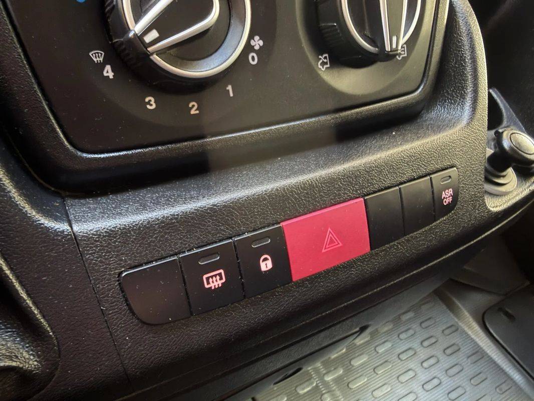 citroen-jumper-2020-diesel-2199cc