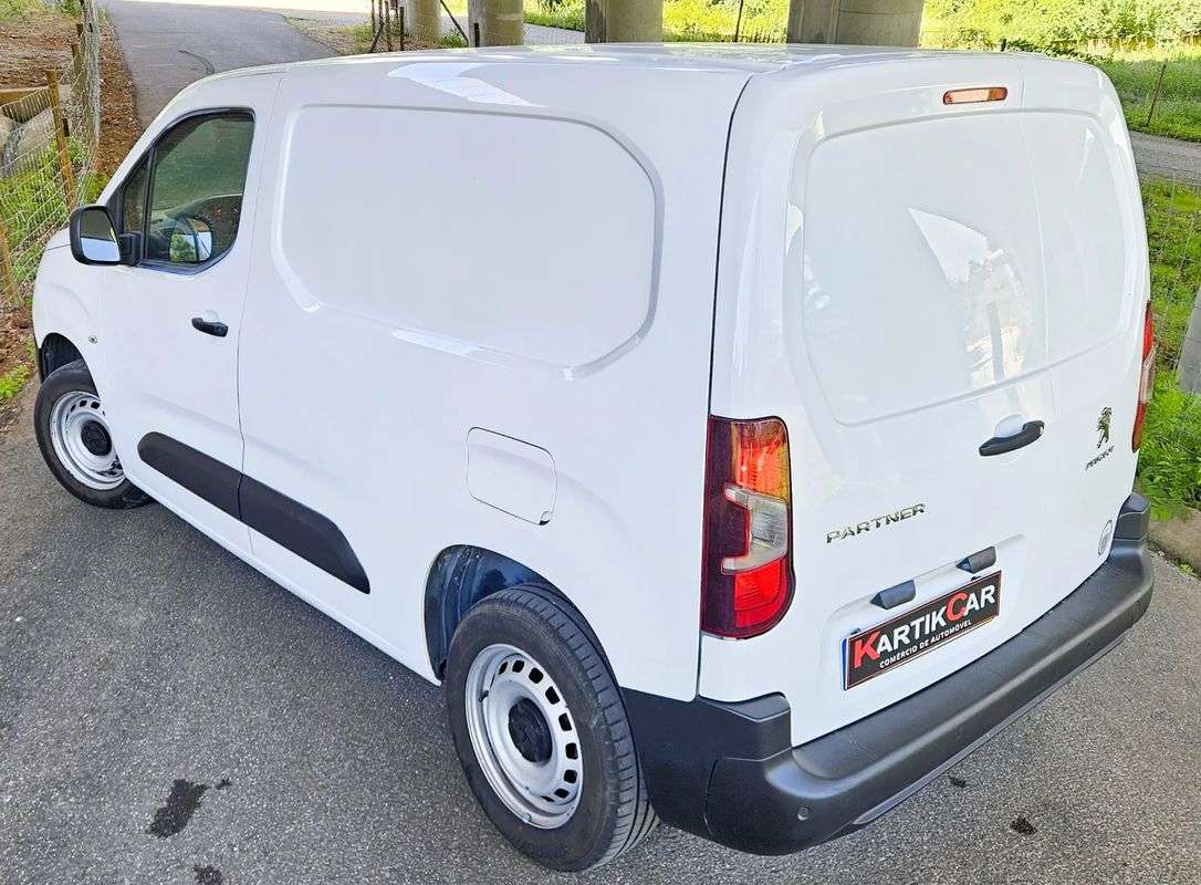 peugeot-partner-2019-diesel-1560cc