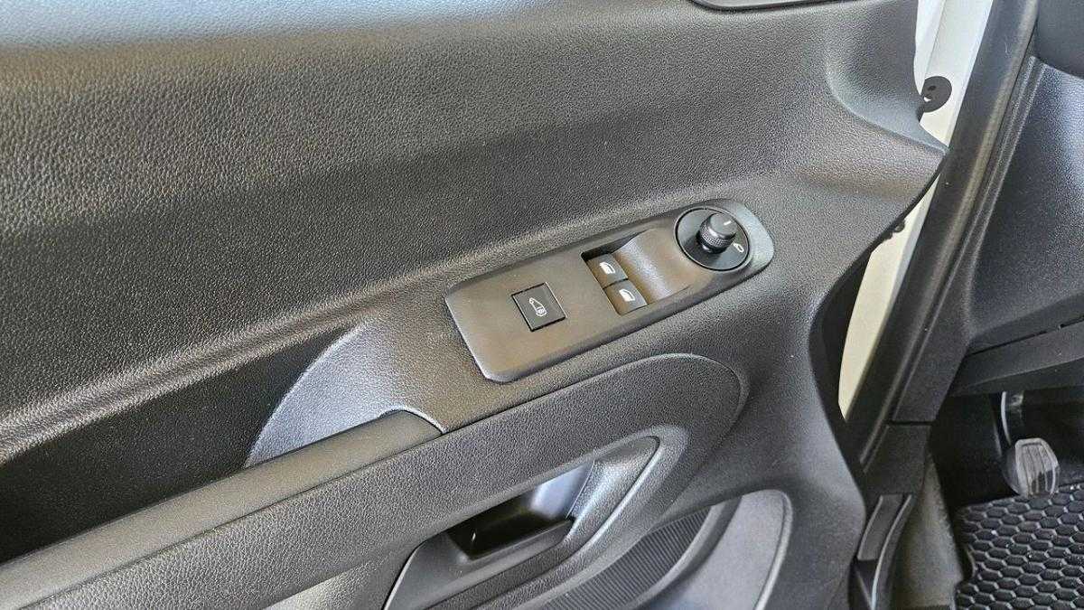peugeot-partner-2019-diesel-1560cc