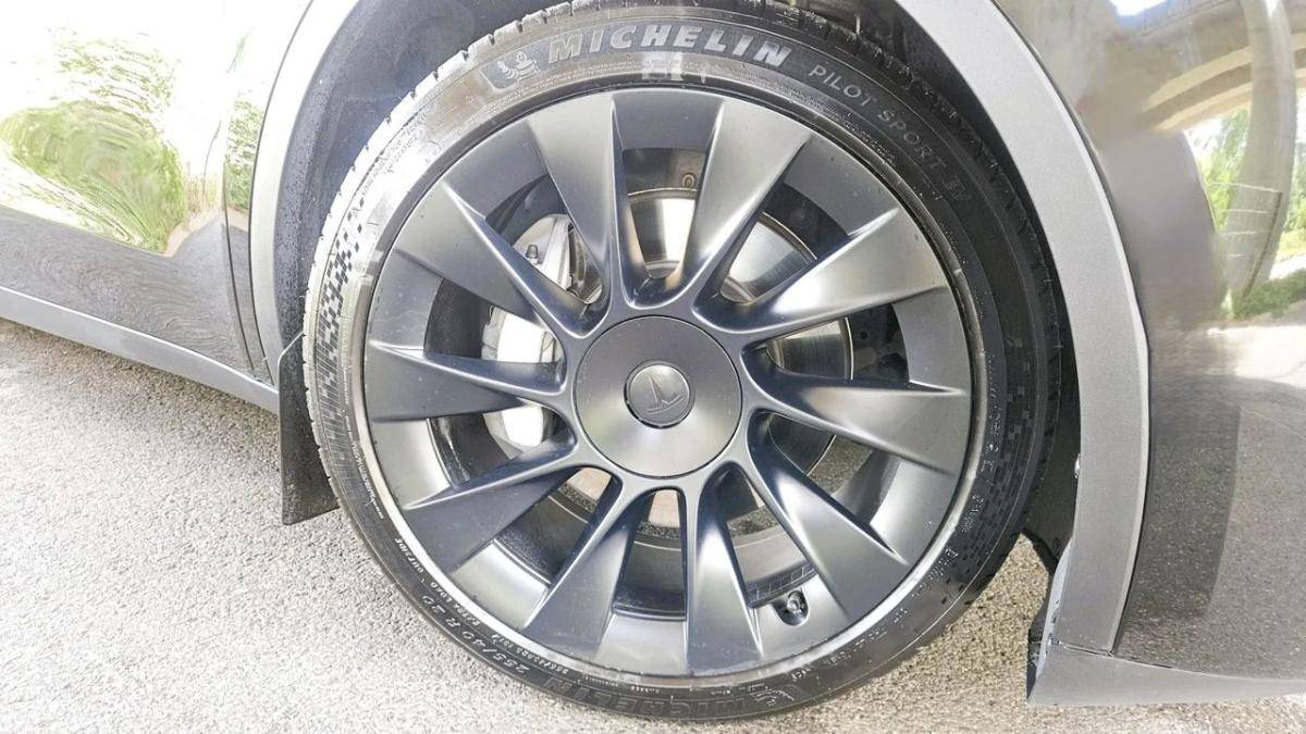 tesla-model-y-2023-eletrico-0cc