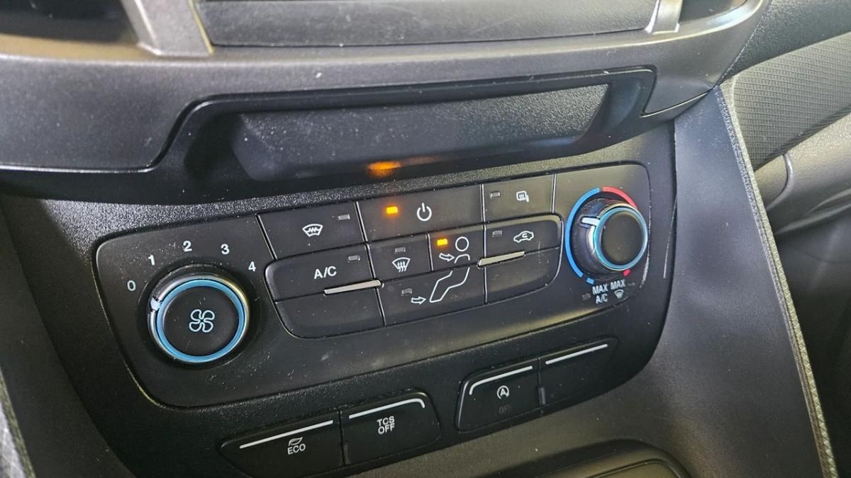 ford-transit-2021-diesel-1499cc