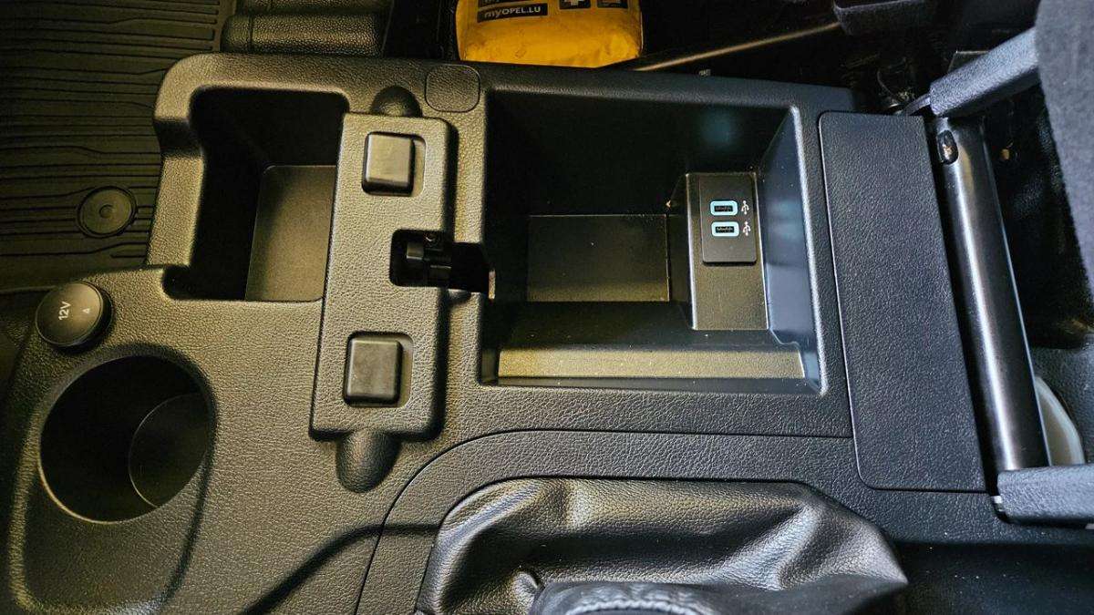 ford-transit-2021-diesel-1499cc