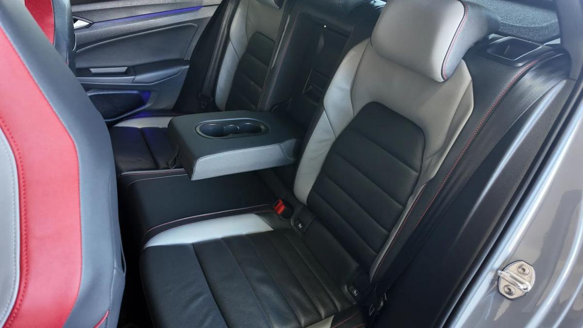 volkswagen-golf-2023-gasolina-1984cc