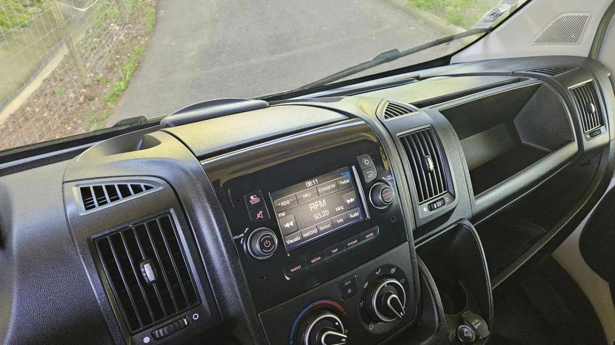 peugeot-boxer-2021-diesel-2179cc