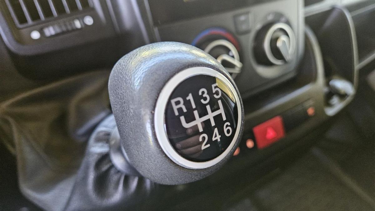 peugeot-boxer-2021-diesel-2179cc