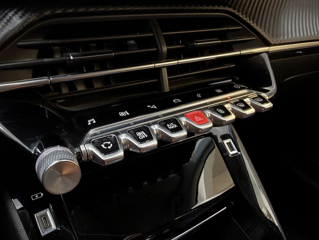 peugeot-208-2021-gasolina-1199cc