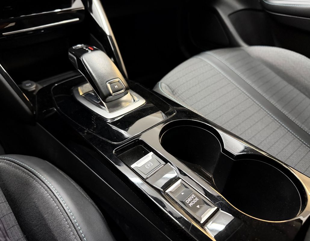 peugeot-208-2021-gasolina-1199cc