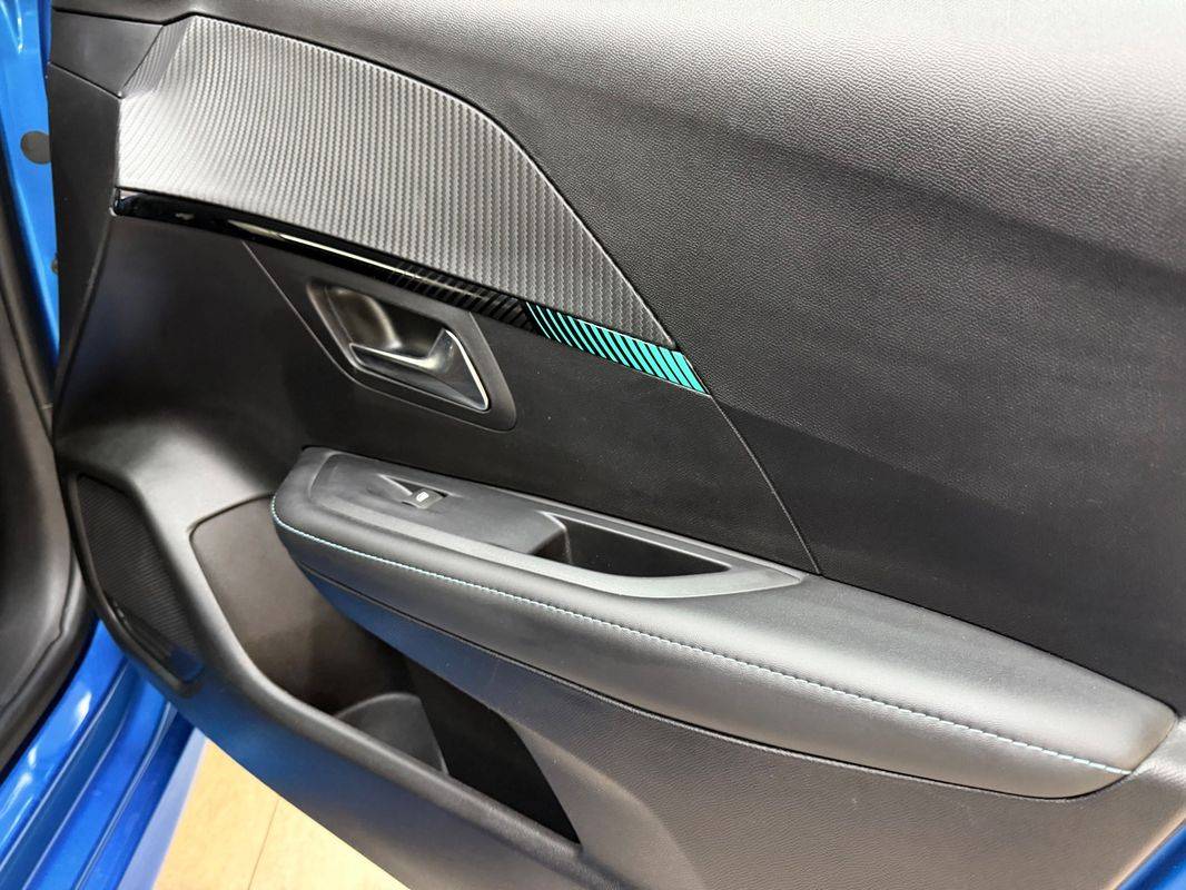 peugeot-208-2021-gasolina-1199cc