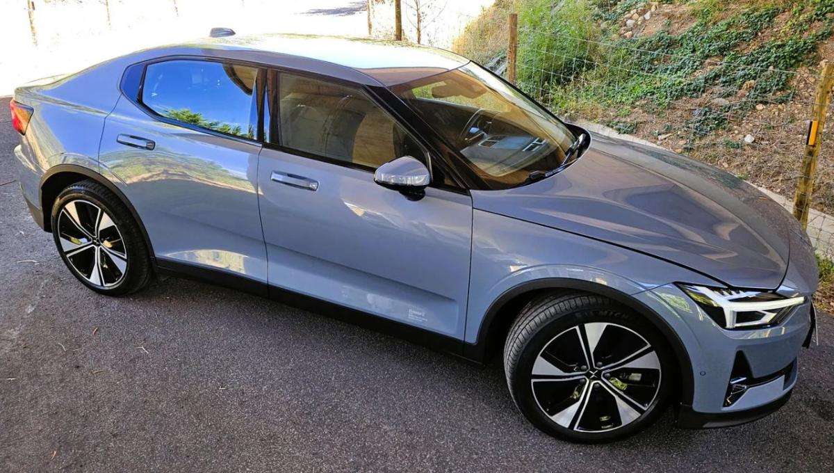 polestar-2-2023-eletrico-0cc