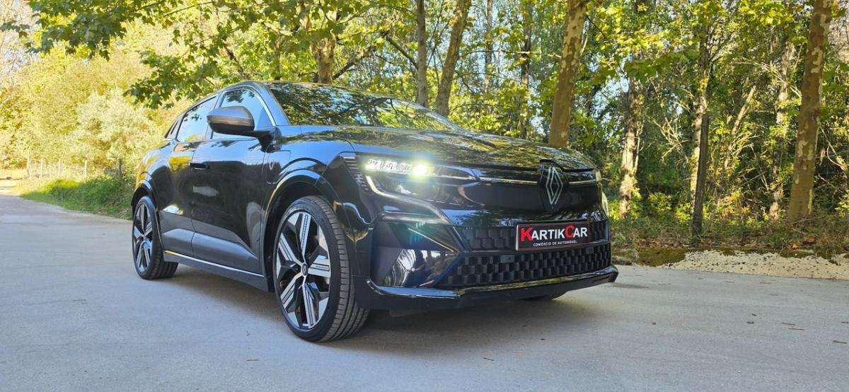 renault-megane-e-tech-2022-eletrico-0cc