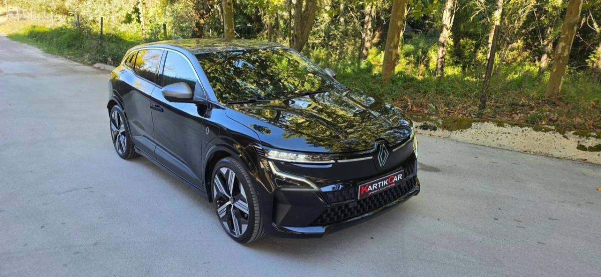 renault-megane-e-tech-2022-eletrico-0cc