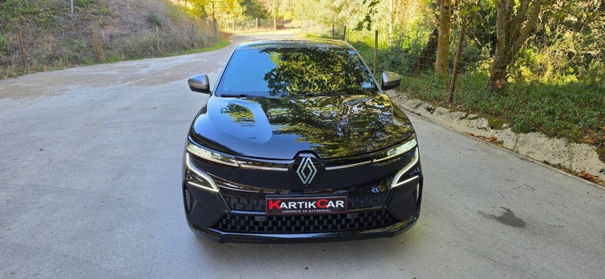 renault-megane-e-tech-2022-eletrico-0cc