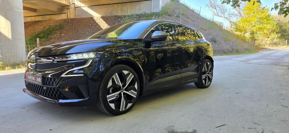 renault-megane-e-tech-2022-eletrico-0cc