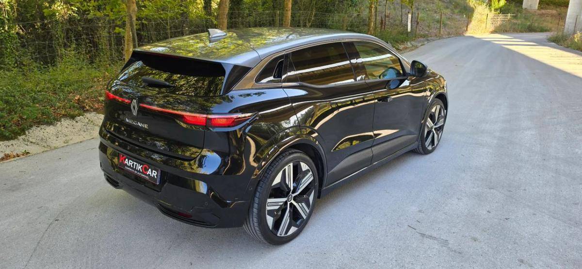 renault-megane-e-tech-2022-eletrico-0cc