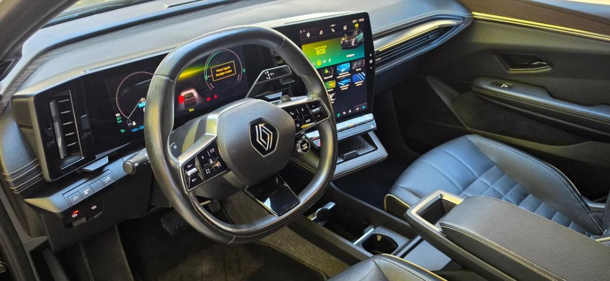 renault-megane-e-tech-2022-eletrico-0cc