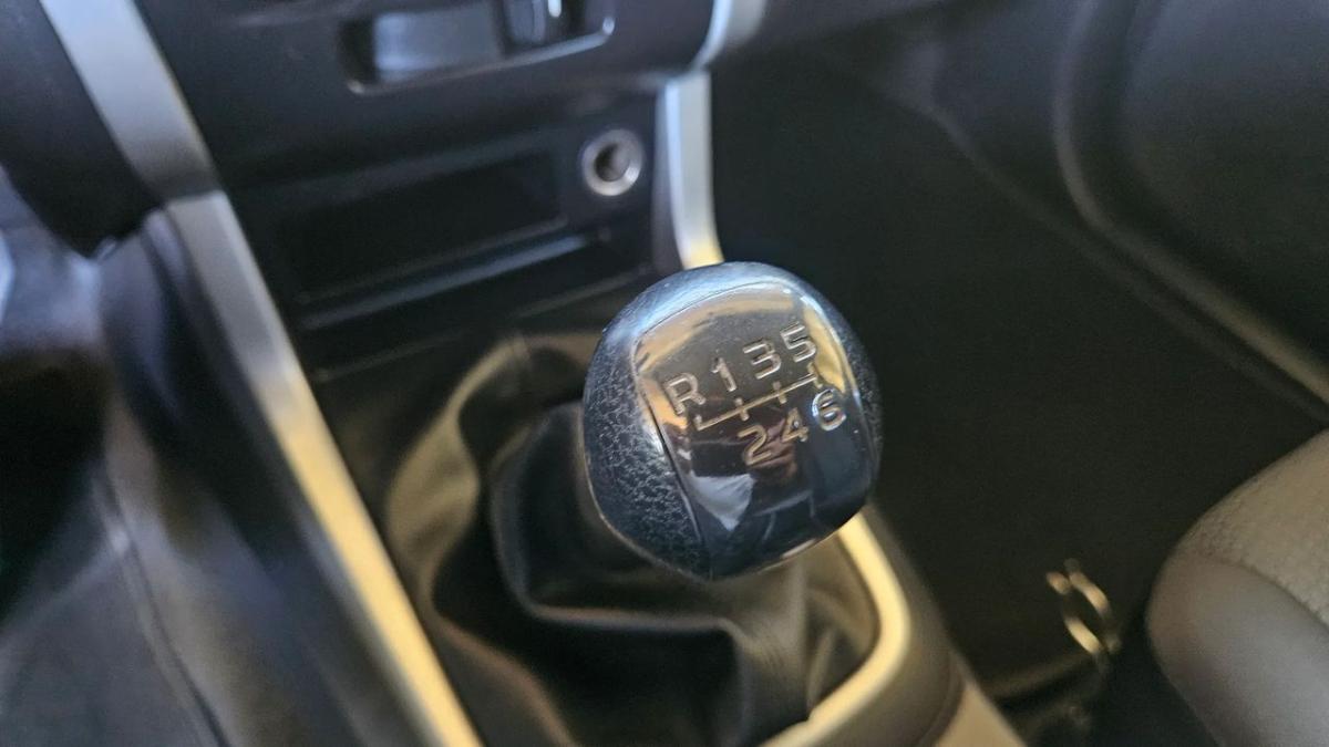 isuzu-d-max-2015-diesel-2499cc