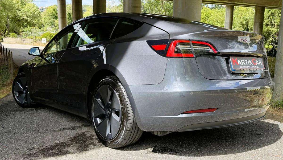 tesla-model-3-2022-eletrico-0cc