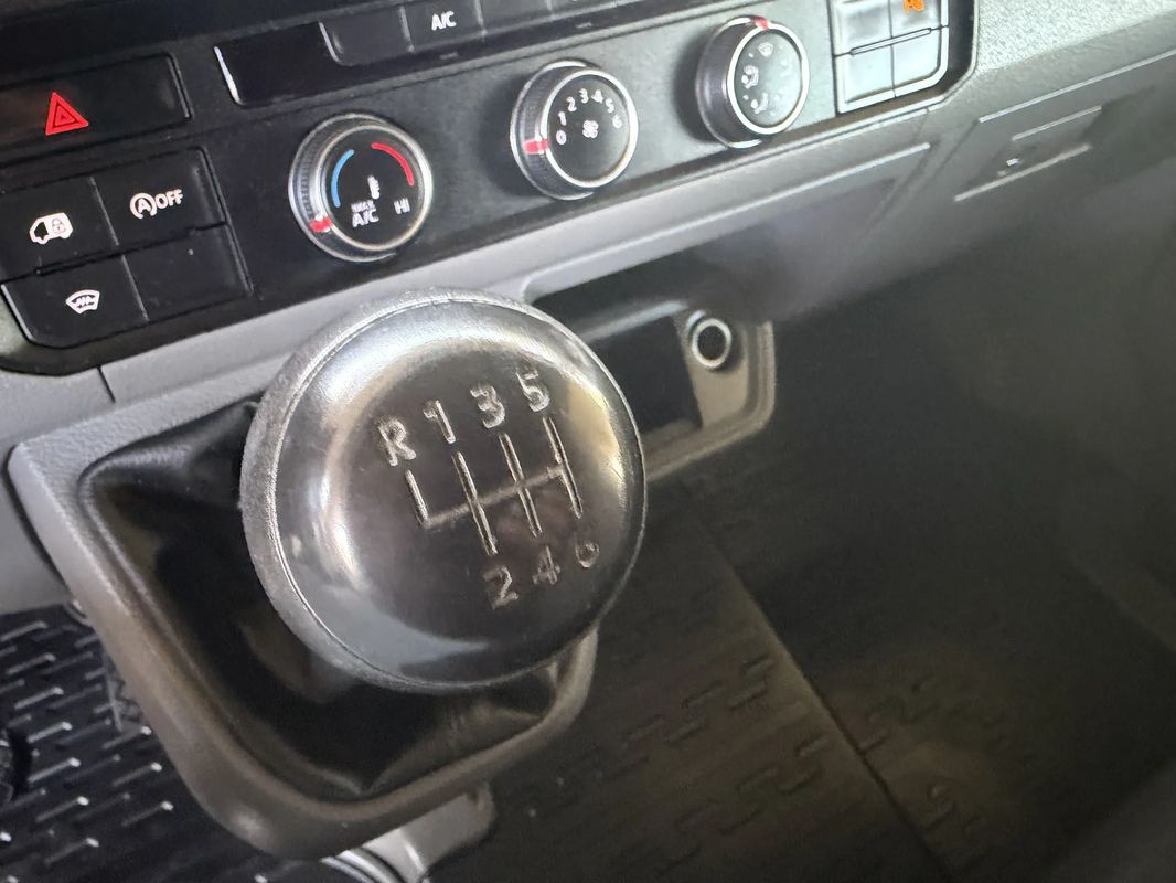 volkswagen-crafter-2020-diesel-2000cc