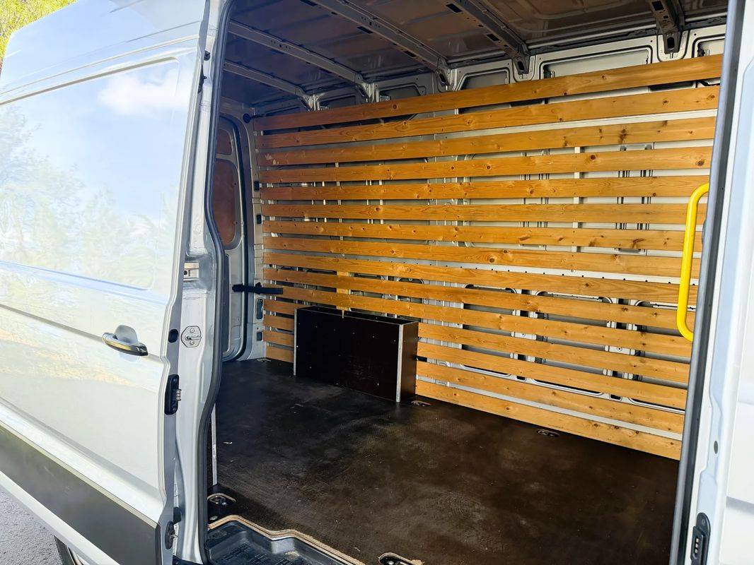 volkswagen-crafter-2020-diesel-2000cc